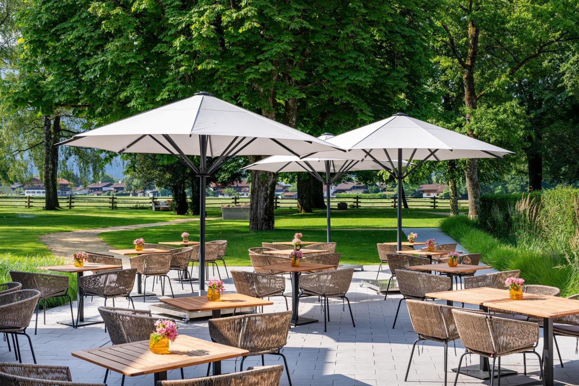 Parkhotel Egerner Hoefe Роттах-Эгерн Экстерьер фото