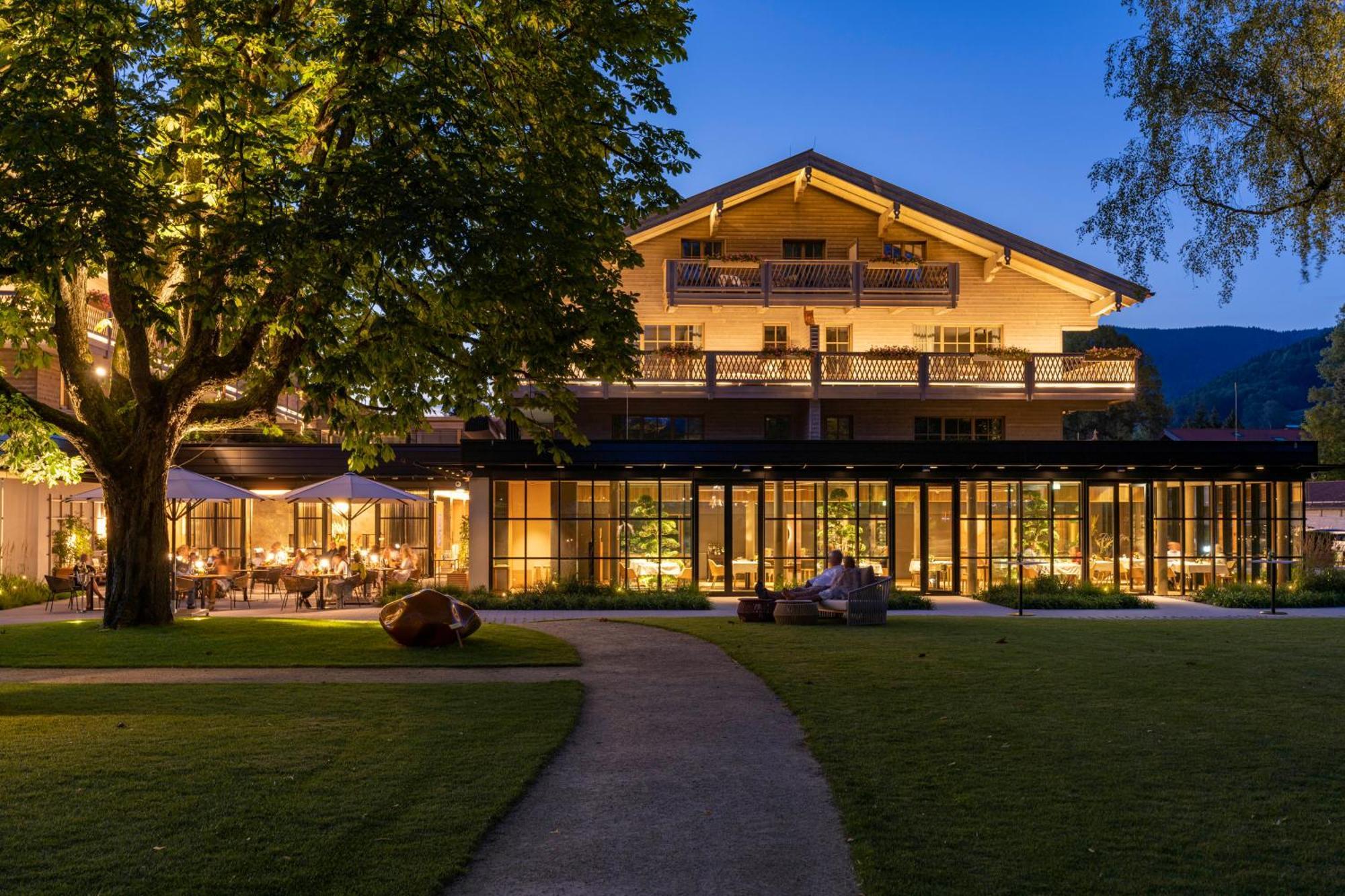 Parkhotel Egerner Hoefe Роттах-Эгерн Экстерьер фото